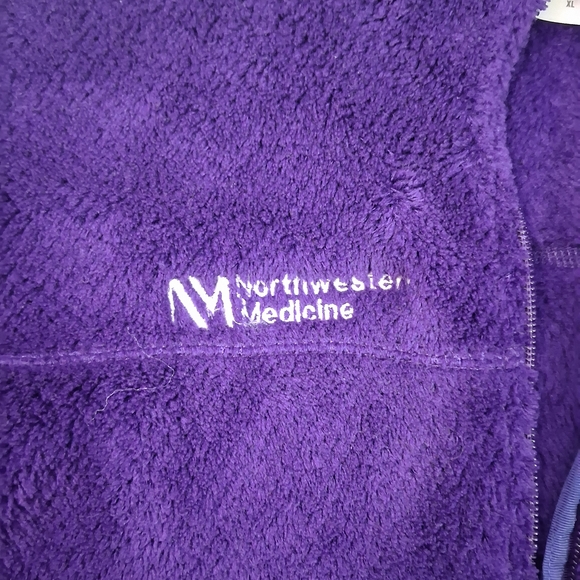 Patagonia Women's Purple Fleece Sweater - Picture 3 of 9